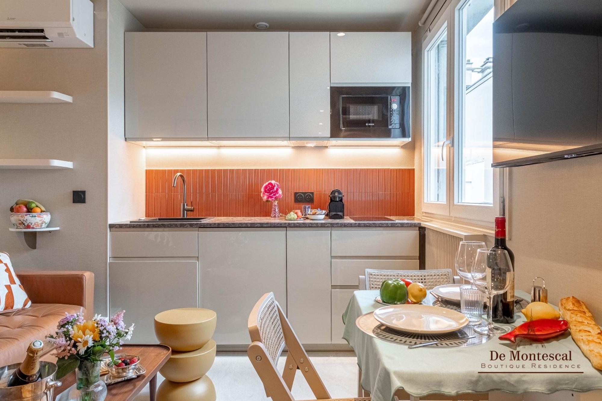 De Montescal Montparnasse Ac Appartment In A Prime Location 22 -36M2 Paris Exterior photo